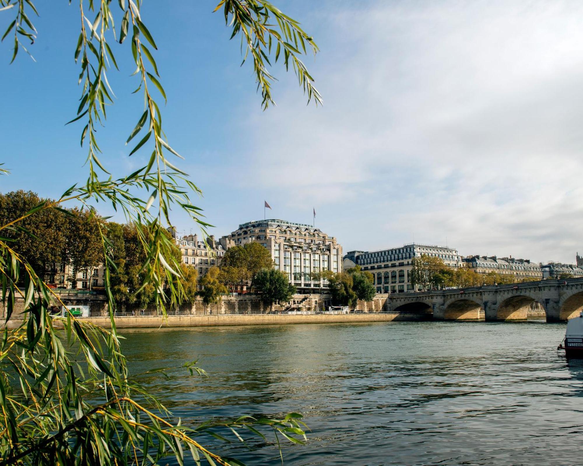 Cheval Blanc Paris & Dior Spa Cheval Blanc Paris Exterior photo
